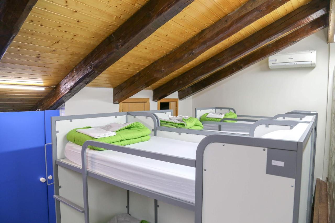 Cats Hostel Madrid Sol Экстерьер фото
